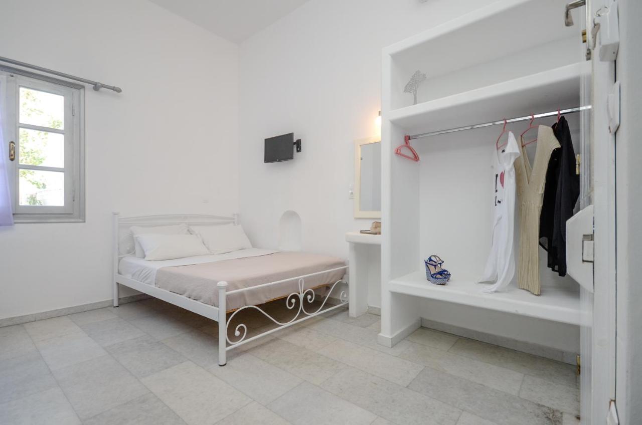 Depis Apartments & Suites Naxos City エクステリア 写真