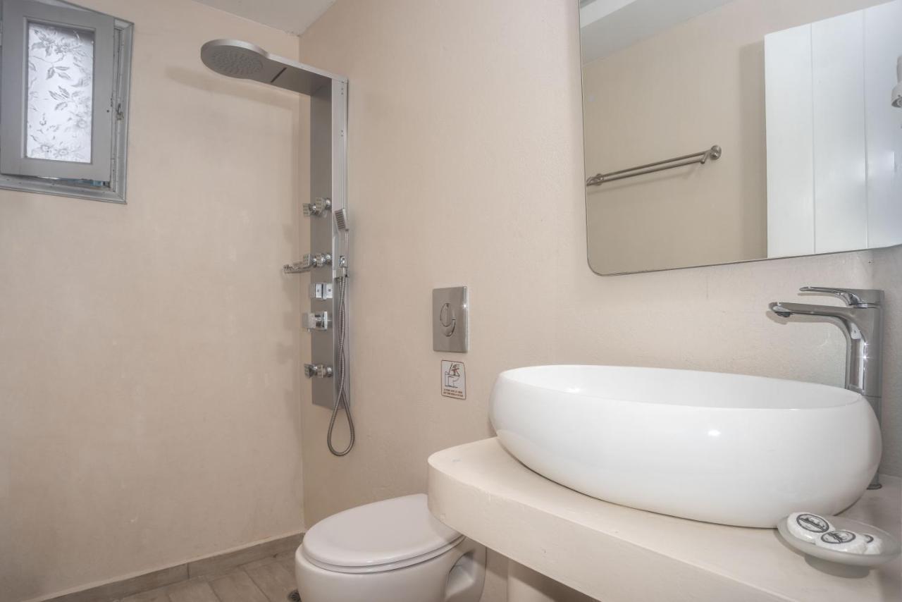 Depis Apartments & Suites Naxos City エクステリア 写真