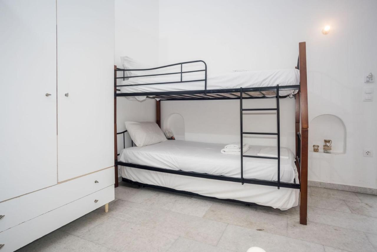Depis Apartments & Suites Naxos City エクステリア 写真