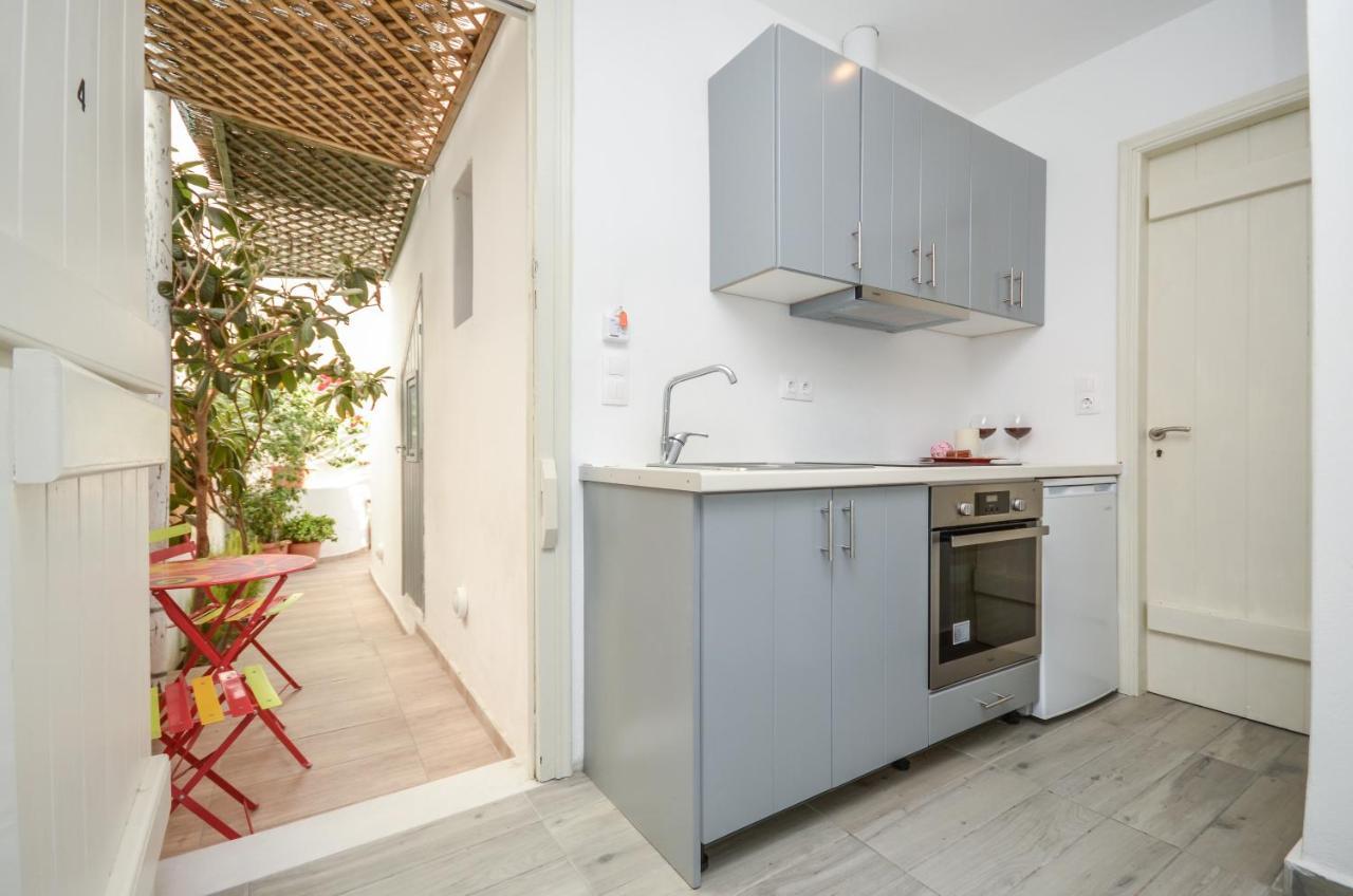 Depis Apartments & Suites Naxos City エクステリア 写真