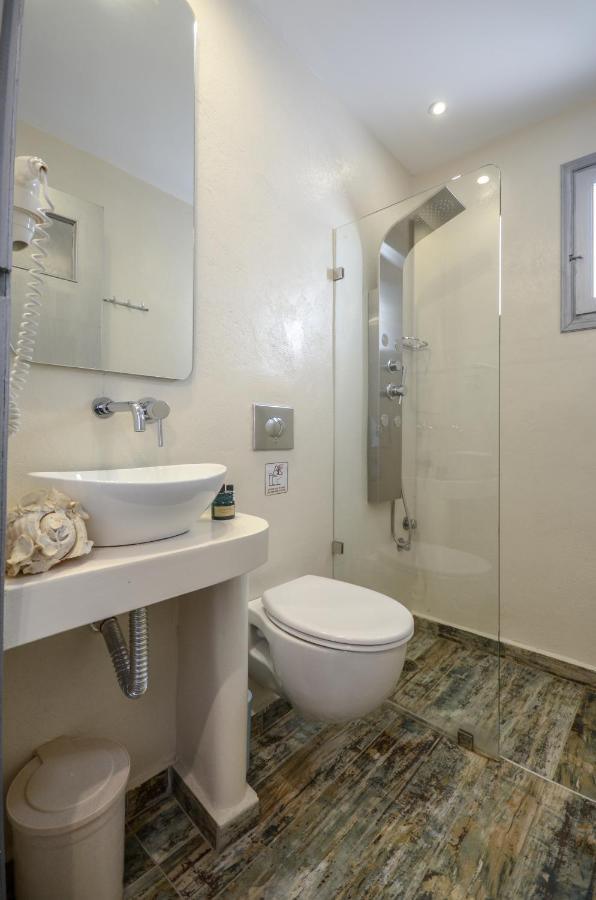 Depis Apartments & Suites Naxos City エクステリア 写真