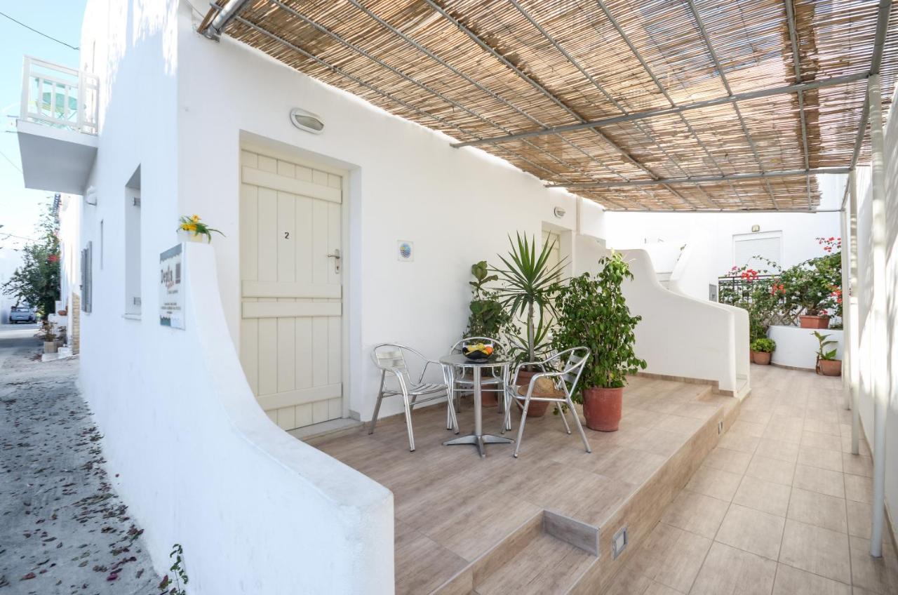 Depis Apartments & Suites Naxos City エクステリア 写真